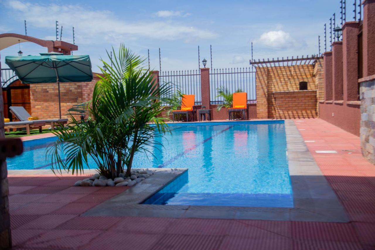 Savannah Suites Lubowa Zewnętrze zdjęcie